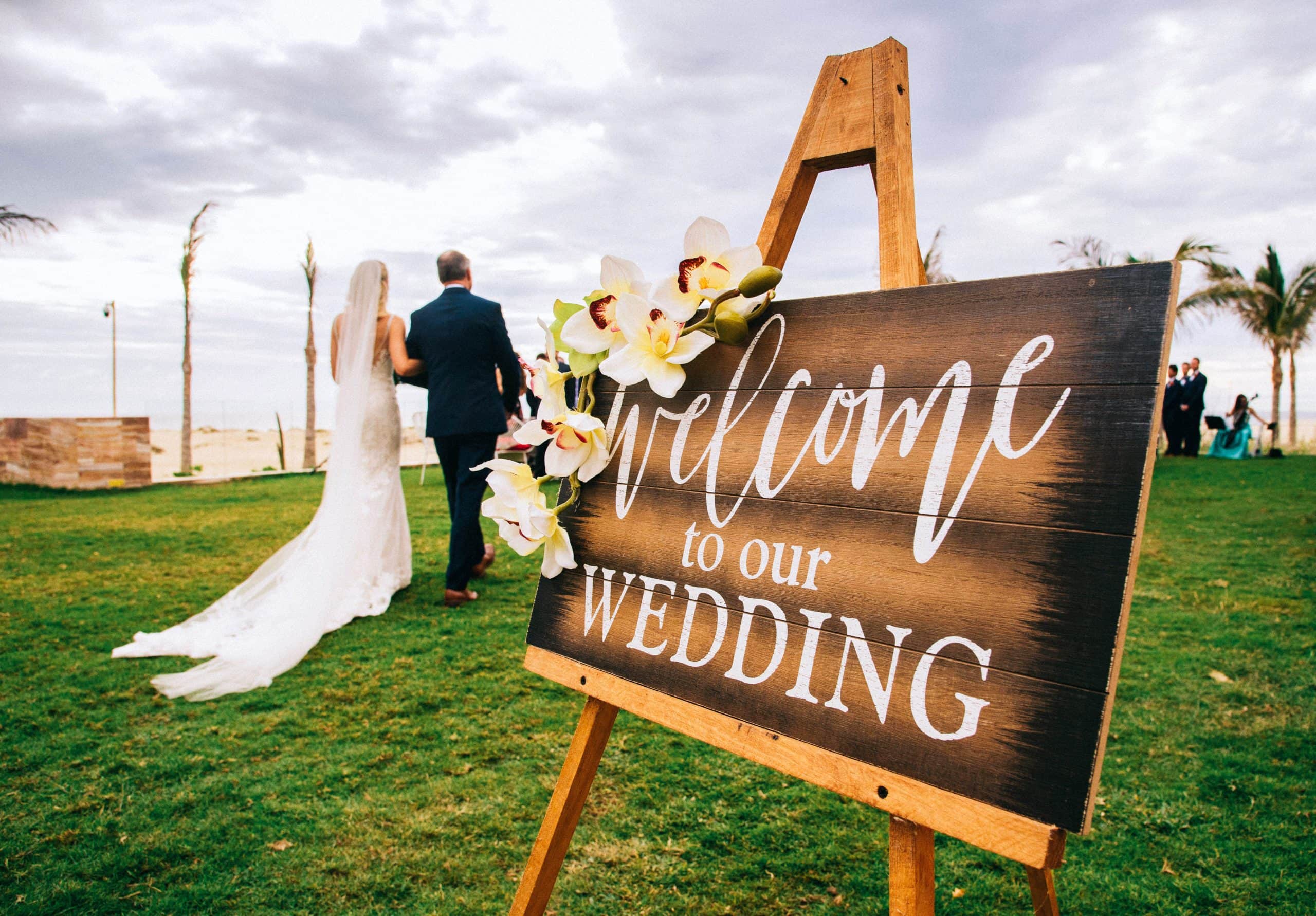 money-saving tips for your destination wedding