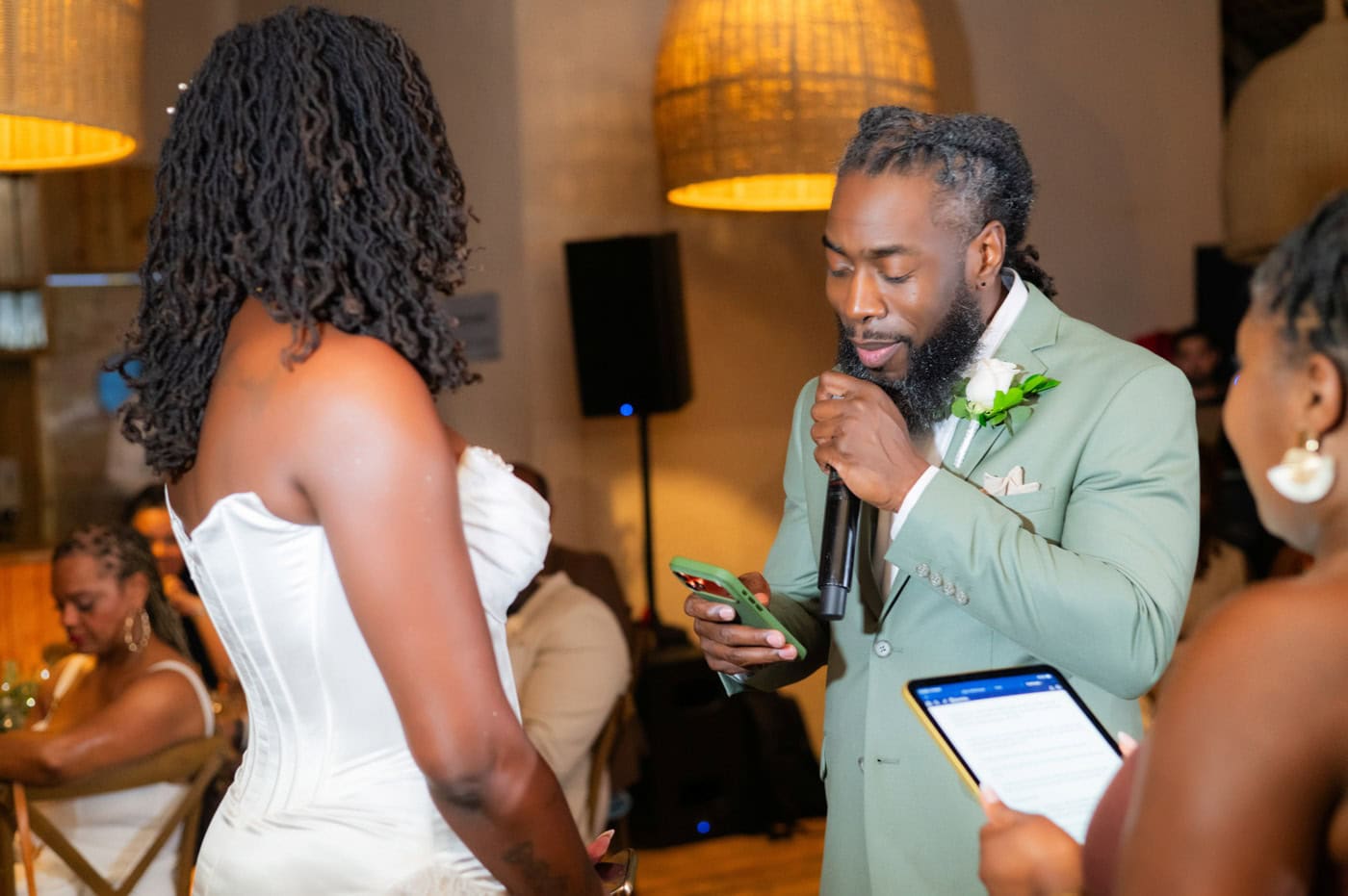 Live Aqua wedding reception speeches